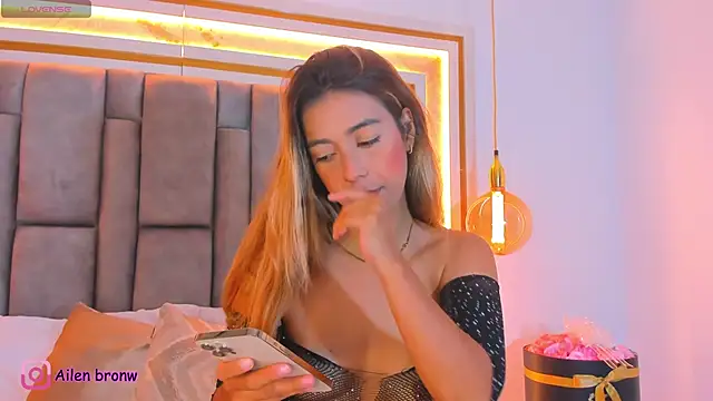 elianabrown online show from 09.10.25