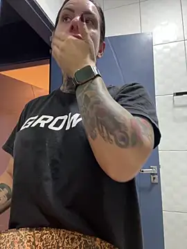 YasmimBrasil online show from 04.20.26