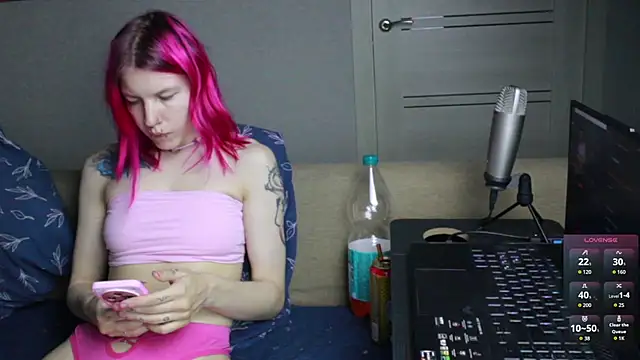 Kamala Adele online show from 04.27.26