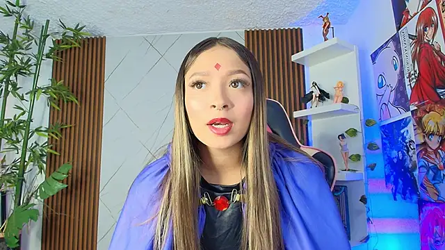 Snapshot of Victoria_Adams14 chatting on 10.30.25 Victoria Adams14 online show from 10.30.25