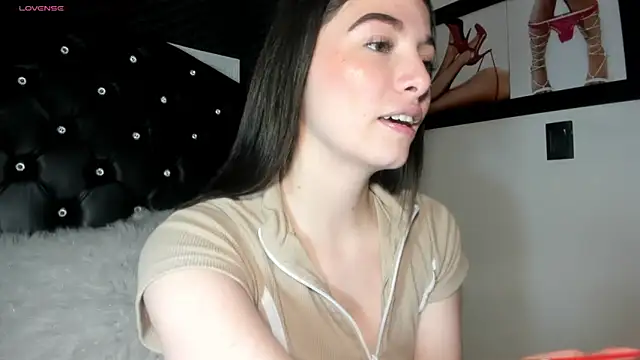 diana queen  online show from 12.02.25