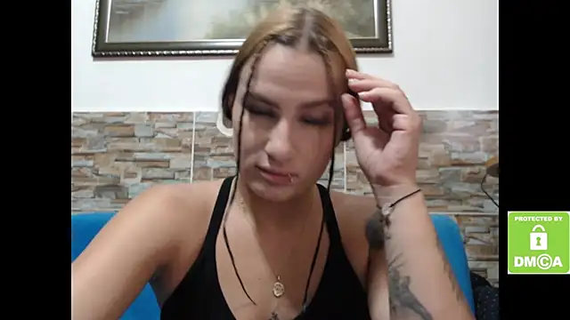 Snapshot of alice_trinity chatting on 02.27.25 alice trinity online show from 02.27.25