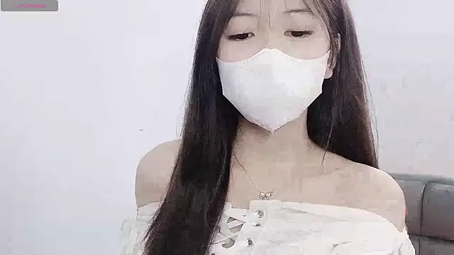 Snapshot of tanhxiu chatting on 12.08.24 tanhxiu online show from 12.08.24