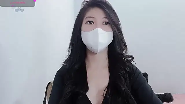 Snapshot of tanhxiu chatting on 09.29.25 tanhxiu online show from 09.29.25