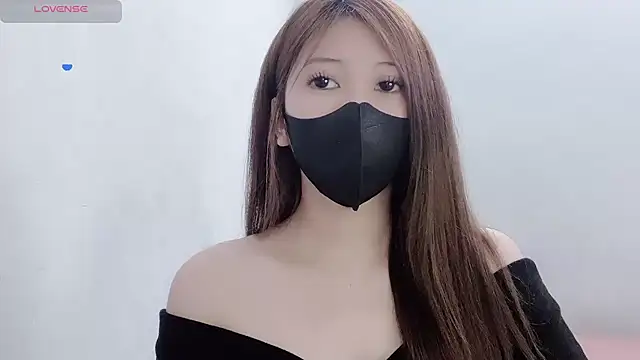 tanhxiu online show from 03.22.26