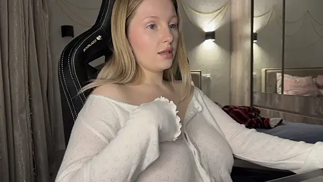 x ivy x online show from 01.04.25