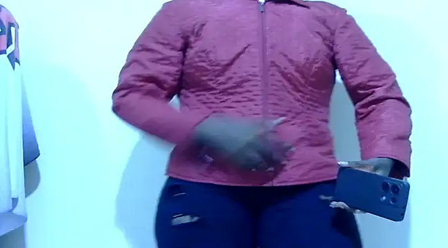 Snapshot of Sexy_kienyeji chatting on 02.05.25 Sexy kienyeji online show from 02.05.25