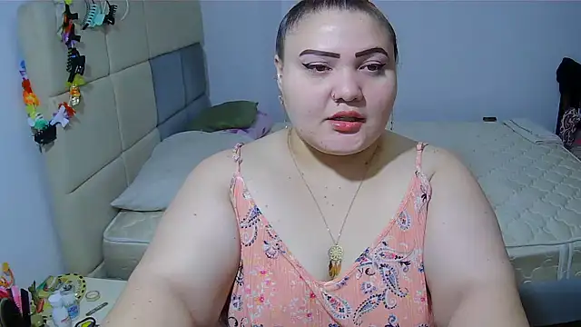 Snapshot of Jones_alexia chatting on 06.20.26 Jones alexia online show from 06.20.26