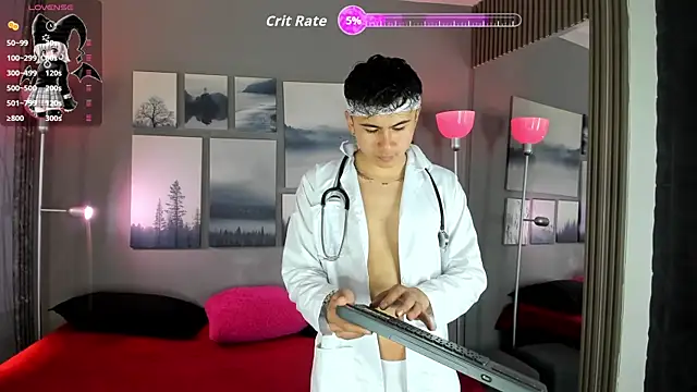 Snapshot of noah_and_rose chatting on 10.05.25 noah and rose online show from 10.05.25