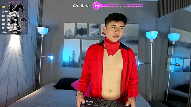 Snapshot of noah_and_rose chatting on 10.10.25 noah and rose online show from 10.10.25