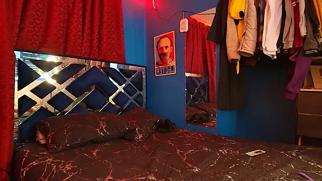 Luke Howland online show from 02.12.25