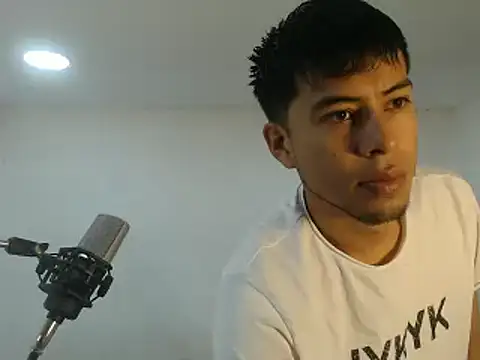 danielitopapuu online show from 10.16.25