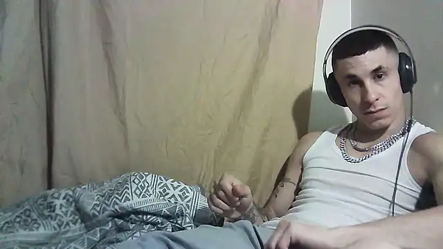 Snapshot of --D-a-D-D-y- chatting on 12.13.24 --D-a-D-D-y- online show from 12.13.24