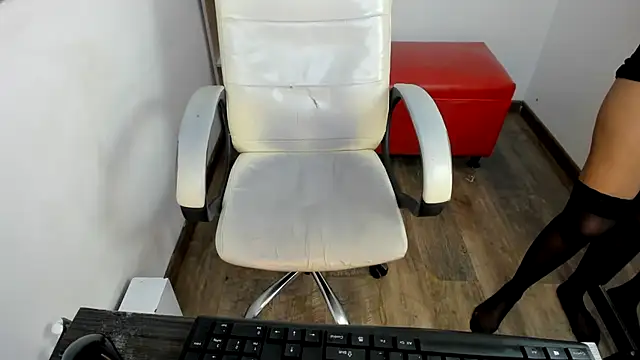 Mishka   online show from 03.18.25