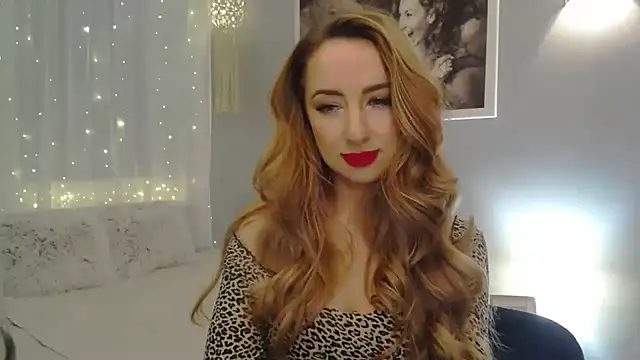 Snapshot of JulietteDiamond chatting on 01.12.25 JulietteDiamond online show from 01.12.25