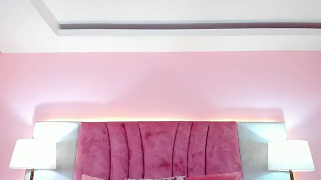 SophiaLaurens online show from 01.11.25