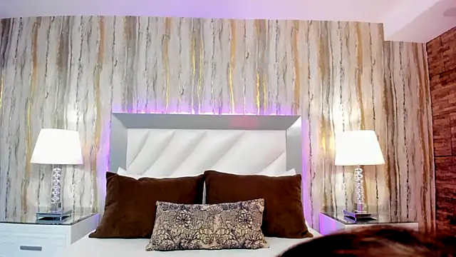 SophiaLaurens online show from 02.06.25