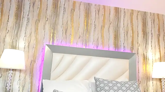 SophiaLaurens online show from 02.11.25