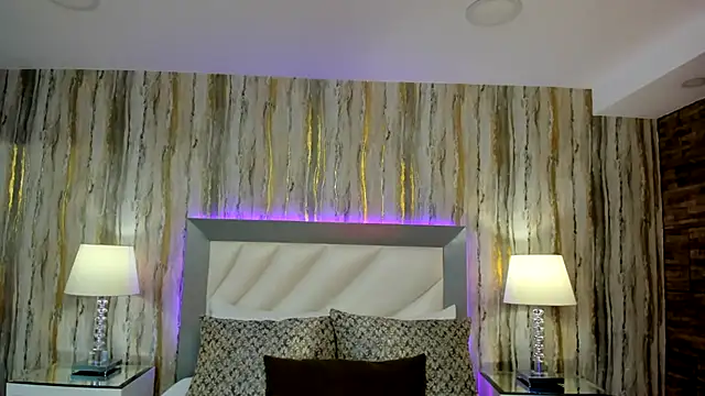 SophiaLaurens online show from 02.24.25