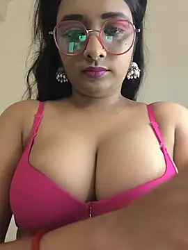 Snapshot of Lovley_Eesha chatting on 07.13.26 Lovley Eesha online show from 07.13.26