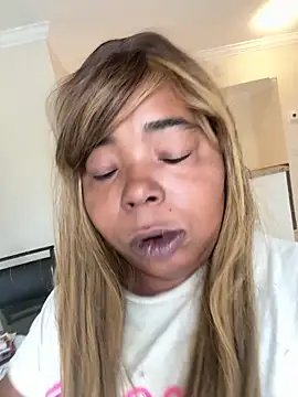 JCCaramelbarbie1 online show from 12.16.25