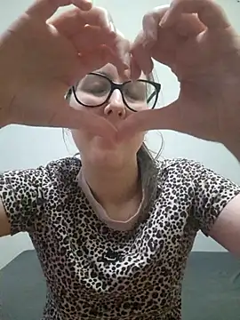 Snapshot of Sarah459 chatting on 07.14.26 Sarah459 online show from 07.14.26