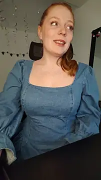 Snapshot of FENIX_ZLA chatting on 01.08.26 FENIX ZLA online show from 01.08.26