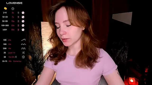 Snapshot of LanaBlu_ chatting on 09.21.25 LanaBlu online show from 09.21.25