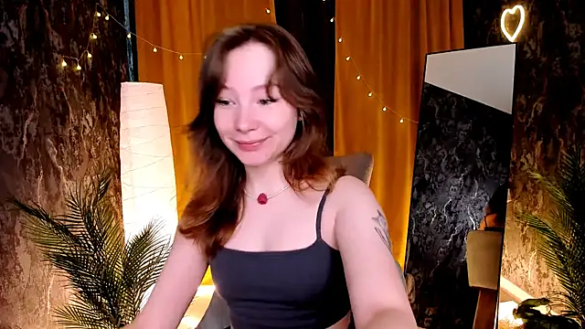 LanaBlu  online show from 08.05.26