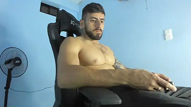 Snapshot of _Poseidon1_ chatting on 01.23.25 Poseidon1 online show from 01.23.25