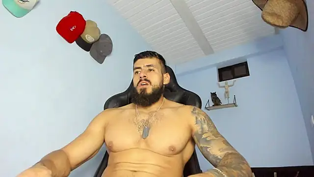 Snapshot of _Poseidon1_ chatting on 11.07.25 Poseidon1 online show from 11.07.25