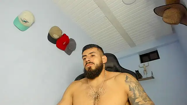 Snapshot of _Poseidon1_ chatting on 11.28.25 Poseidon1 online show from 11.28.25