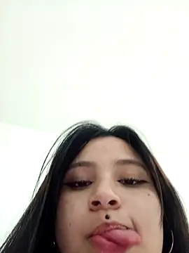 Snapshot of Anne_and_Mia chatting on 12.08.24 Anne and Mia online show from 12.08.24