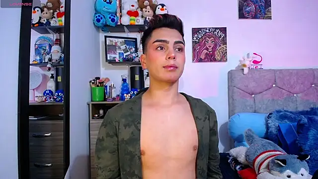 Snapshot of OwenBluee chatting on 02.24.26 OwenBluee online show from 02.24.26