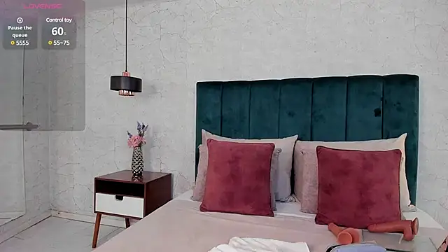 Snapshot of AndreaPink2024 chatting on 02.25.25 AndreaPink2024 online show from 02.25.25