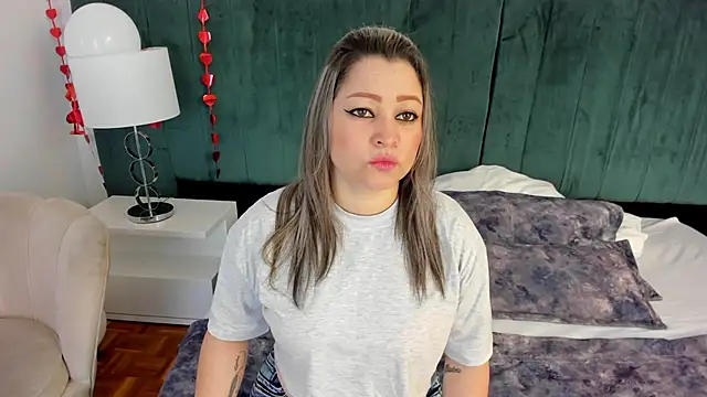 PandoraB  online show from 02.25.25