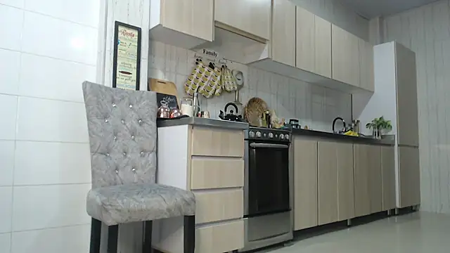 Jadeee  online show from 02.17.25