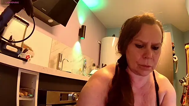 Endrocleia online show from 10.06.25