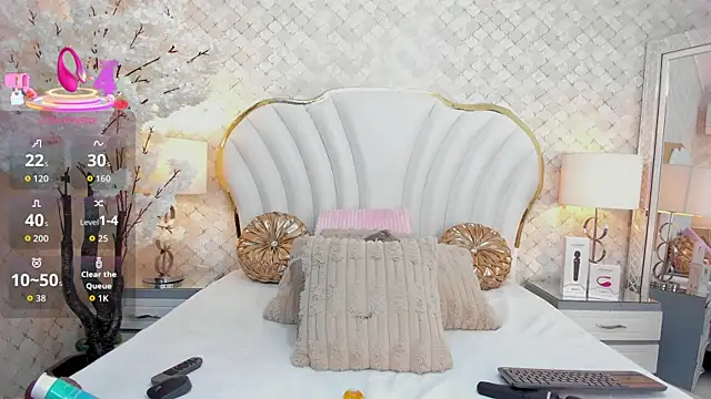 Snapshot of IsabellaKanned chatting on 10.07.25 IsabellaKanned online show from 10.07.25