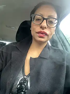 myloveforyouu online show from 10.17.25