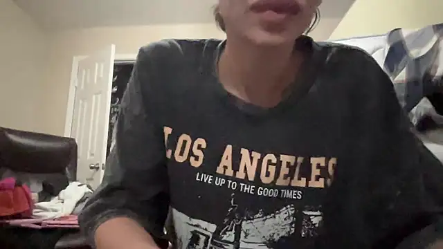 Snapshot of myloveforyouu chatting on 05.16.26 myloveforyouu online show from 05.16.26