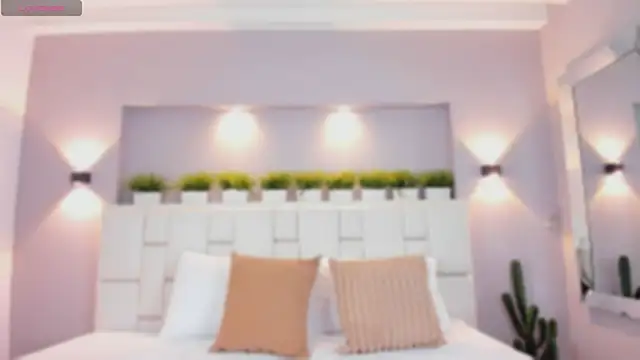 HelenaRoos online show from 02.20.26