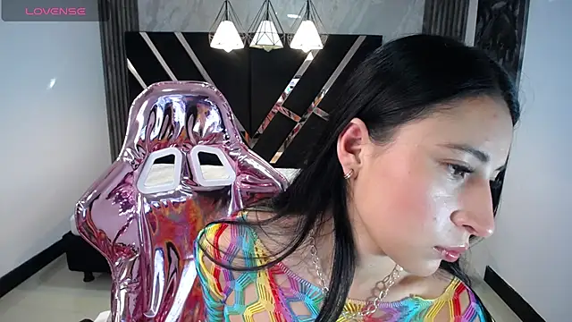 Snapshot of lizzyluk_ch chatting on 02.05.25 lizzyluk ch online show from 02.05.25