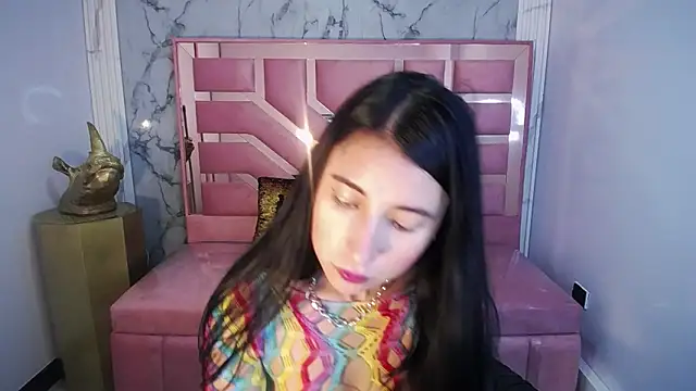 Snapshot of lizzyluk_ch chatting on 02.15.25 lizzyluk ch online show from 02.15.25