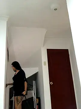 SweetLatiin  online show from 09.12.25