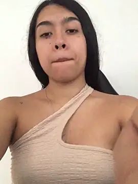 SweetLatiin  online show from 10.05.25