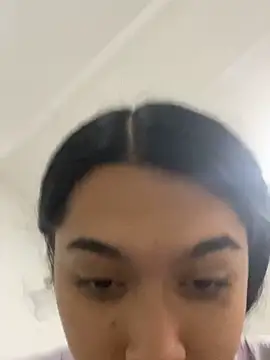 SweetLatiin  online show from 11.25.25