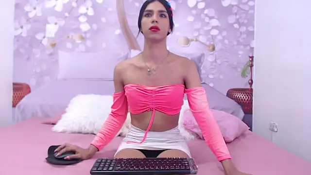 Luluu 08 online show from 09.24.25