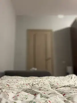 Snapshot of wrenlie chatting on 01.08.25 wrenlie online show from 01.08.25