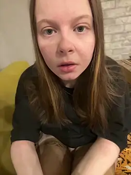 Snapshot of wrenlie chatting on 03.15.25 wrenlie online show from 03.15.25